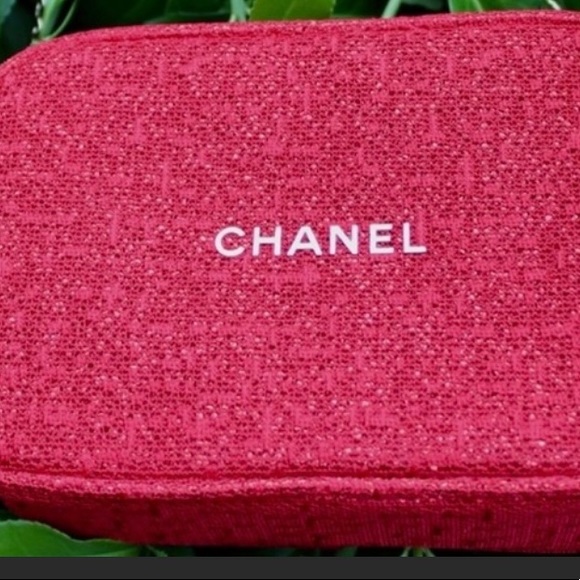 CHANEL Makeup Chanel Holiday Cosmetic Bag Poshmark